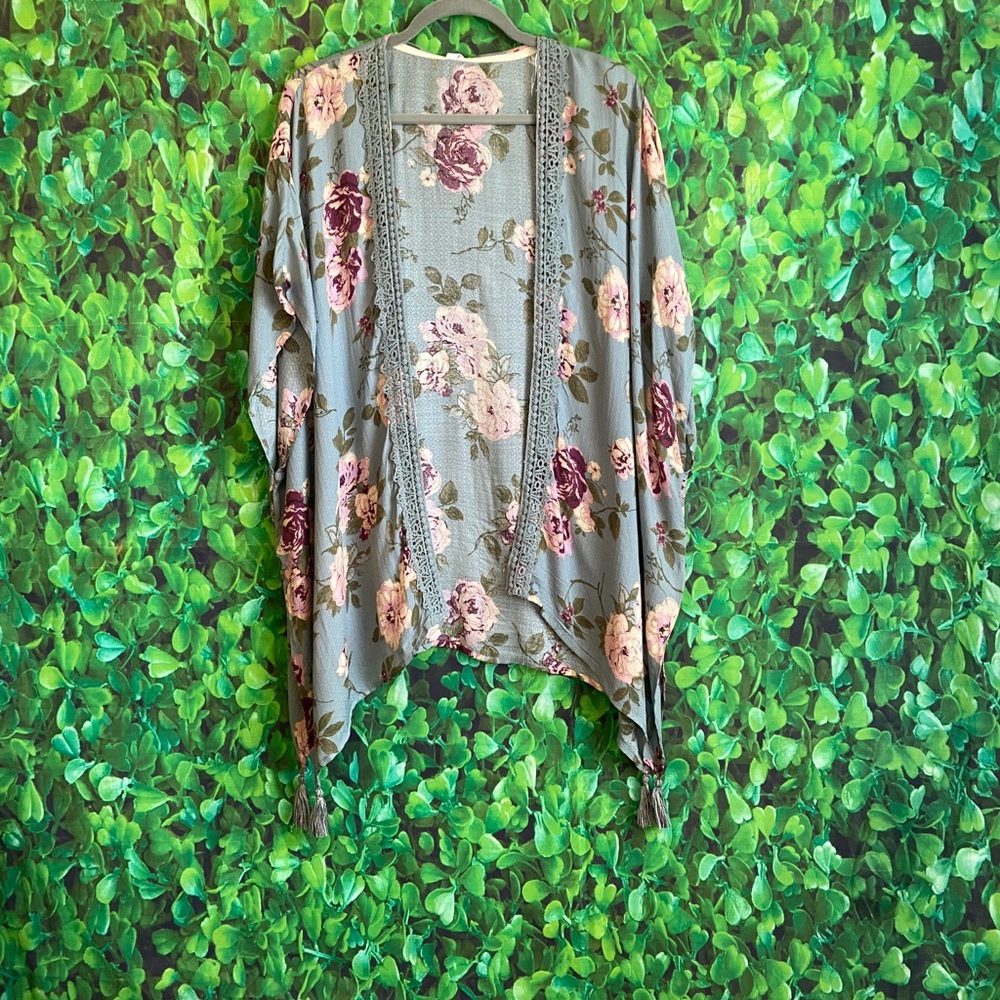 Xhilaration - NWT Floral Open-Front Kimono